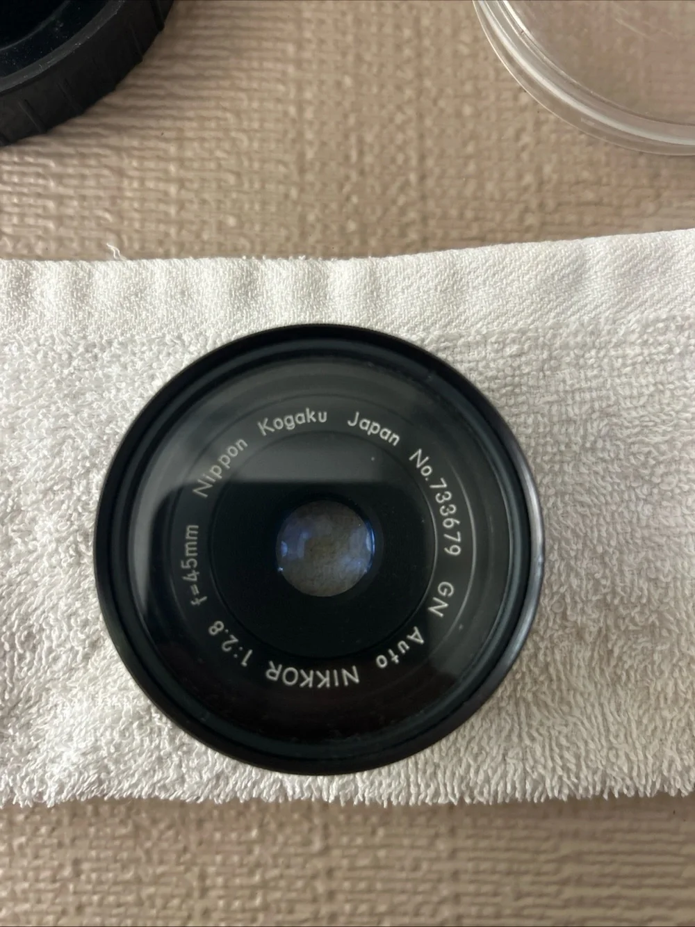 Nikon 28mm Prime Lens in Black with Clear Case